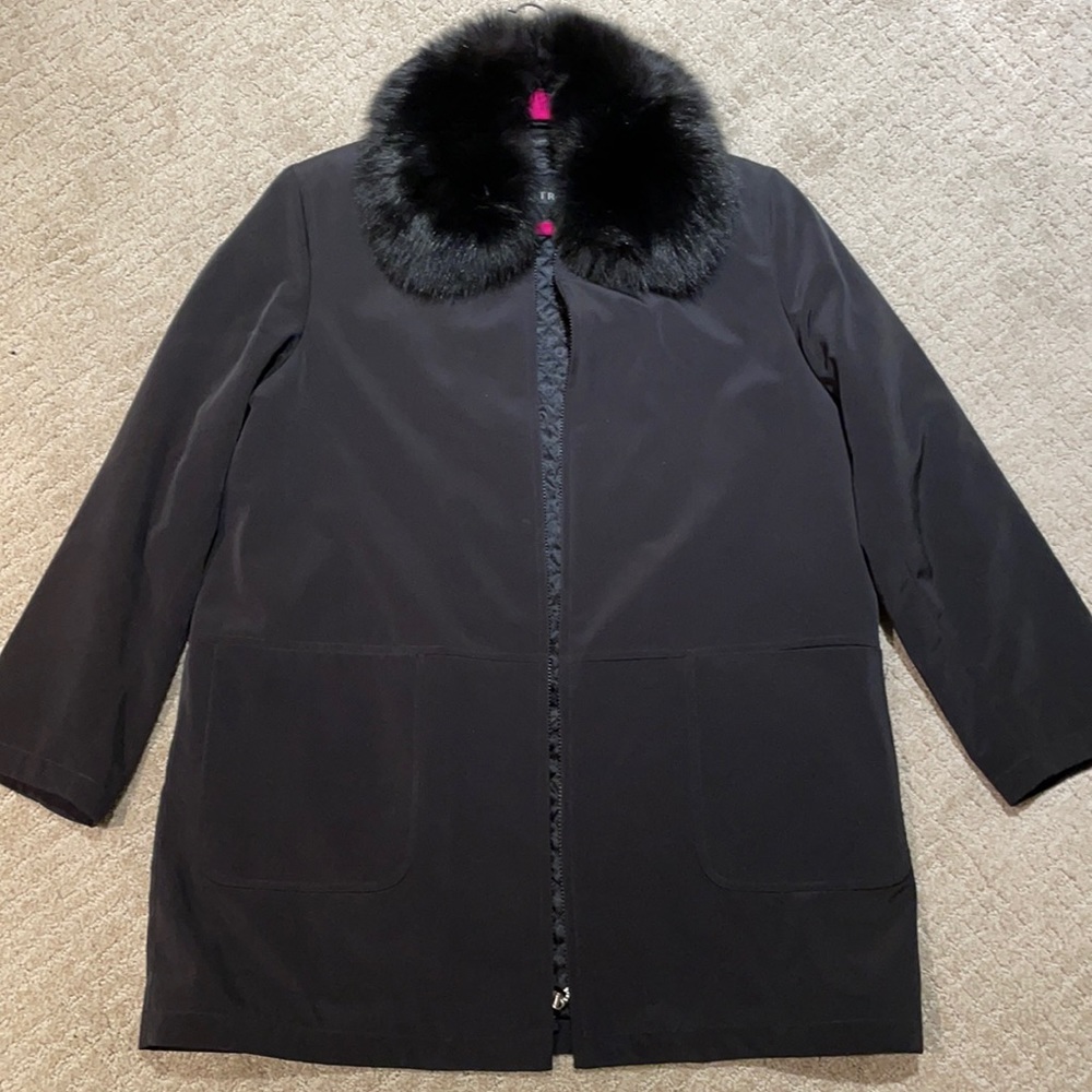 Women’s black Fleet Street coat size L